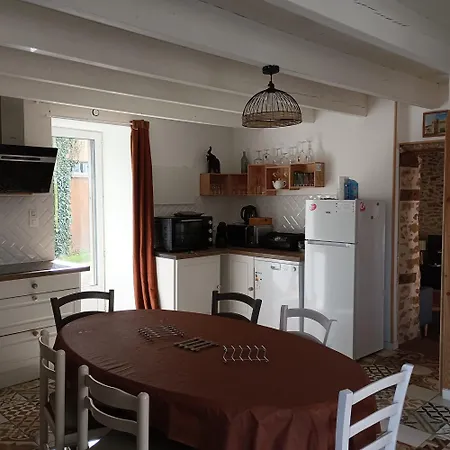 Charmante Maison De Village 30 Min Puy Dufou